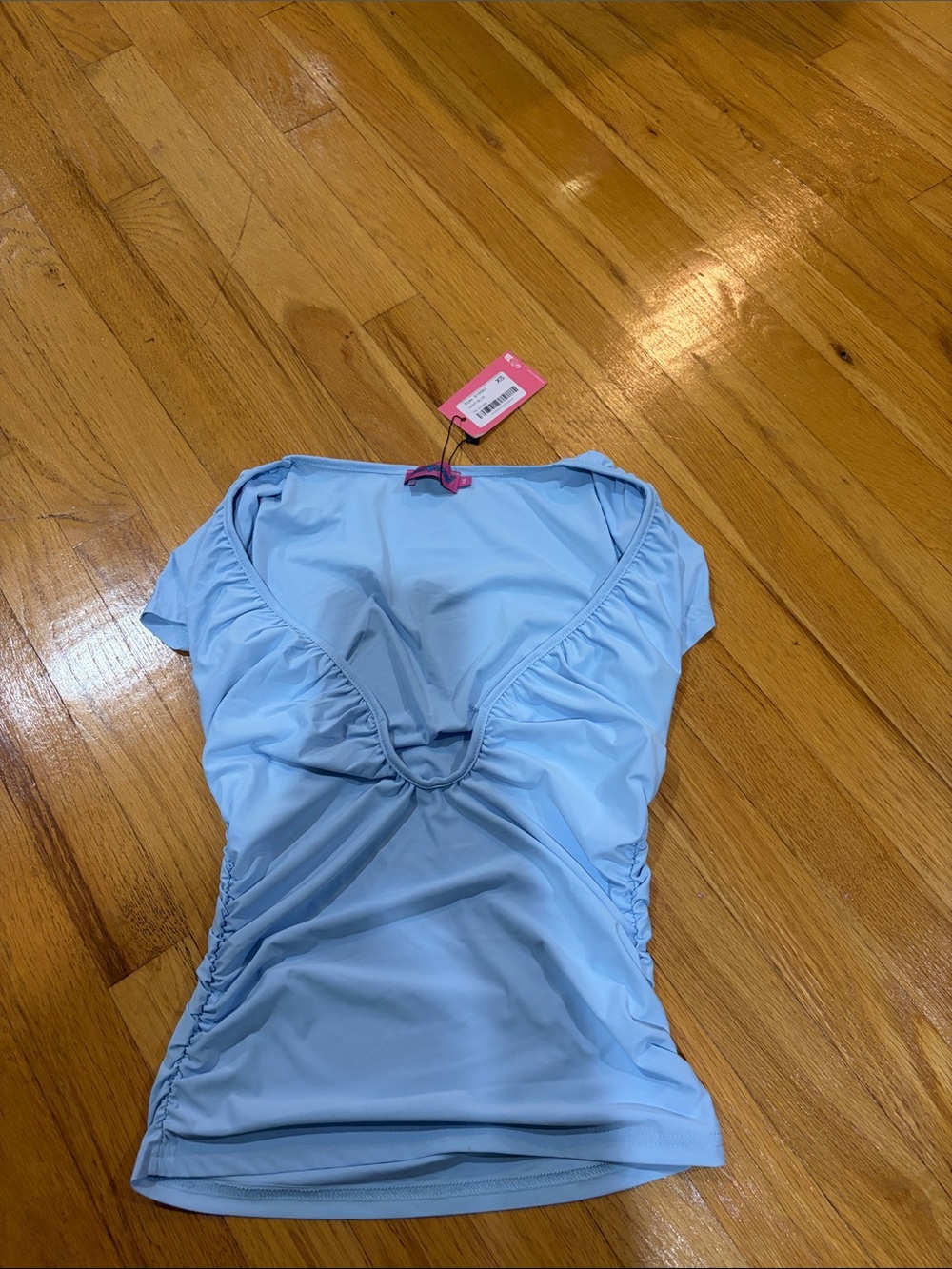 NWT Edikted Women’s Light Blue T-Shirt V-Neck Size XS